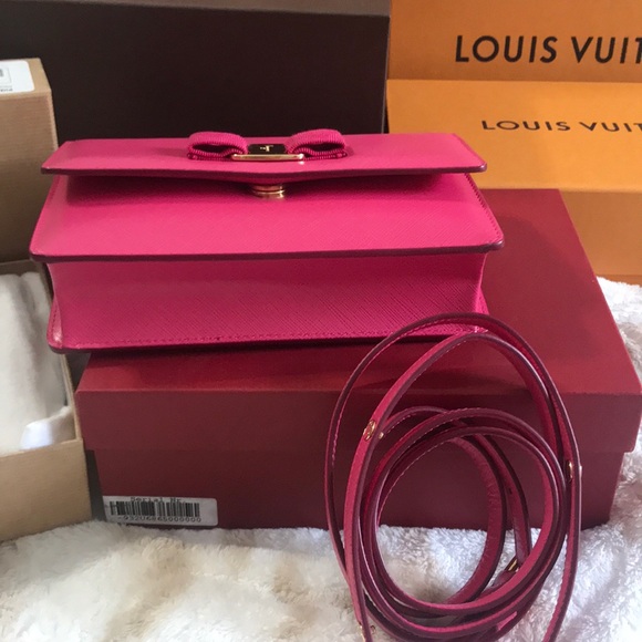 Authentic Salvatore Ferragamo Epi belt bag - Picture 6 of 8